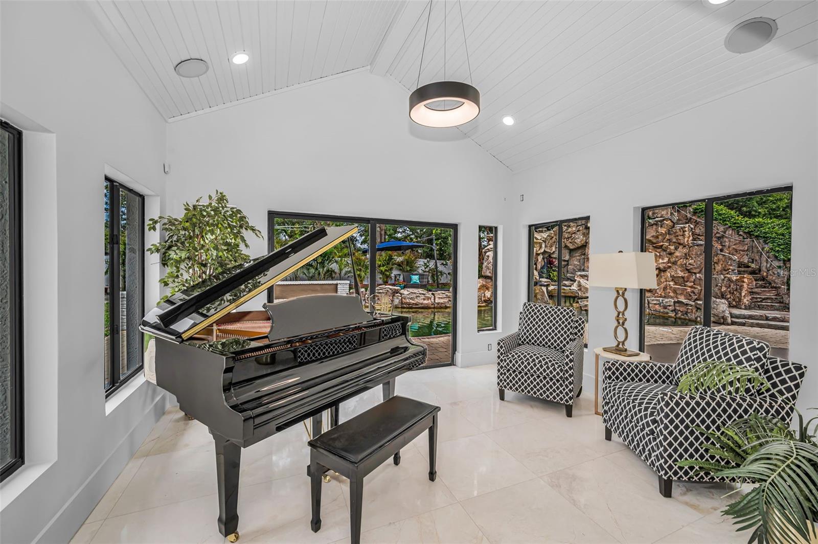 Image 26 of 73 For 2521 Lake Ellen Drive