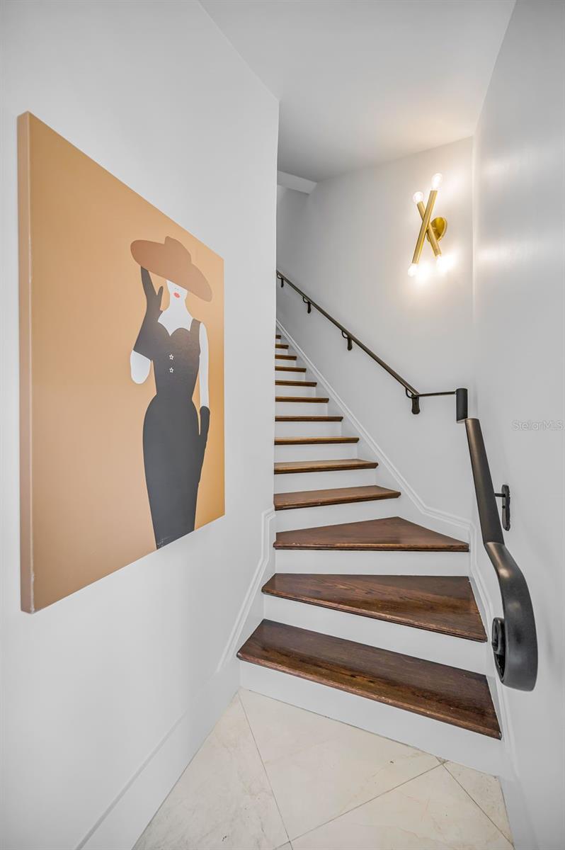 Image 36 of 73 For 2521 Lake Ellen Drive