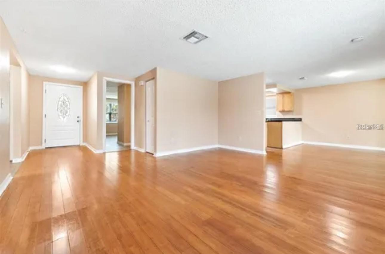 Image 3 of 13 For 16108 Foxfire Drive