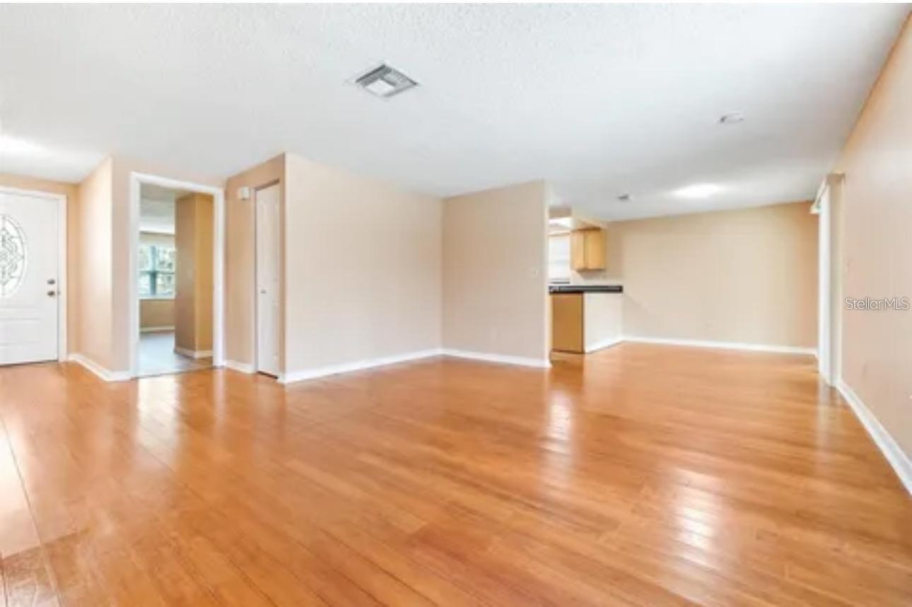 Image 4 of 13 For 16108 Foxfire Drive