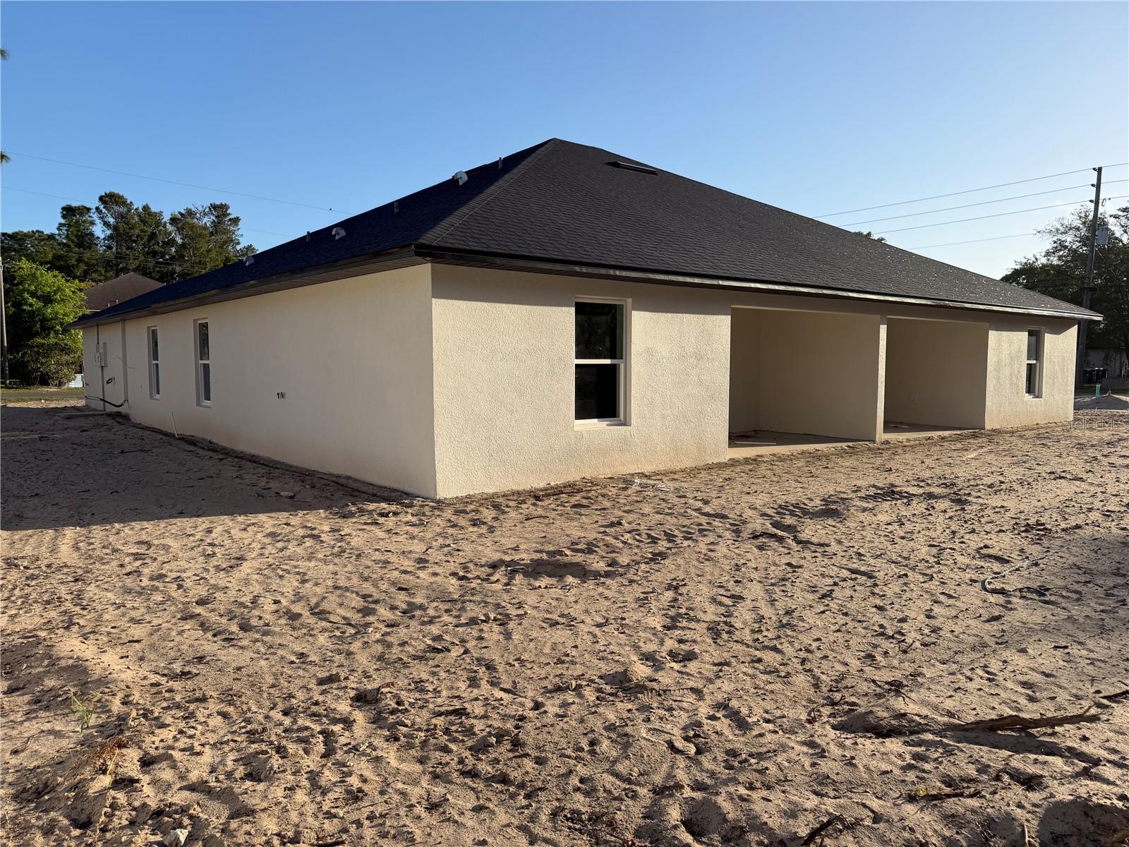 Listing photo id 2 for 10348 And 10350 Usher Street