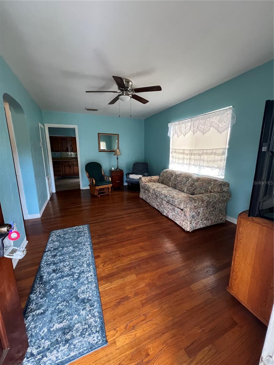 Image 11 of 22 For 1901 53rd Street S