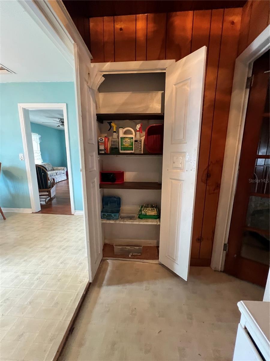 Image 13 of 22 For 1901 53rd Street S