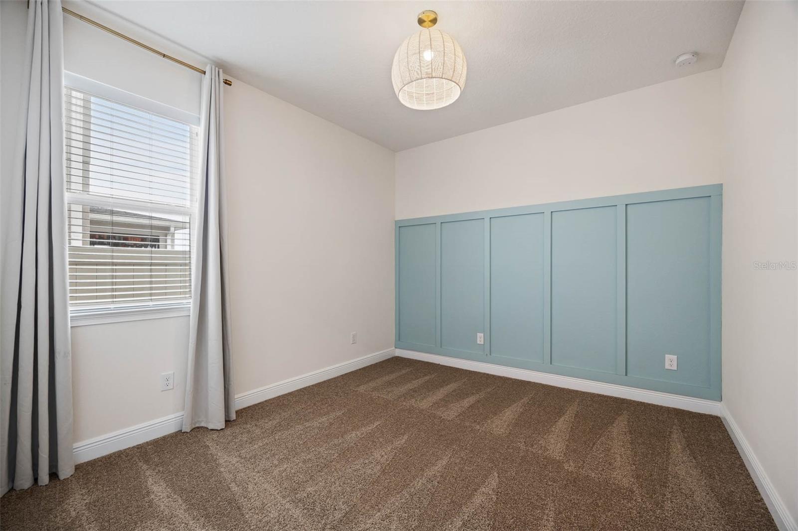 Listing photo id 25 for 2485 Morninglight Drive