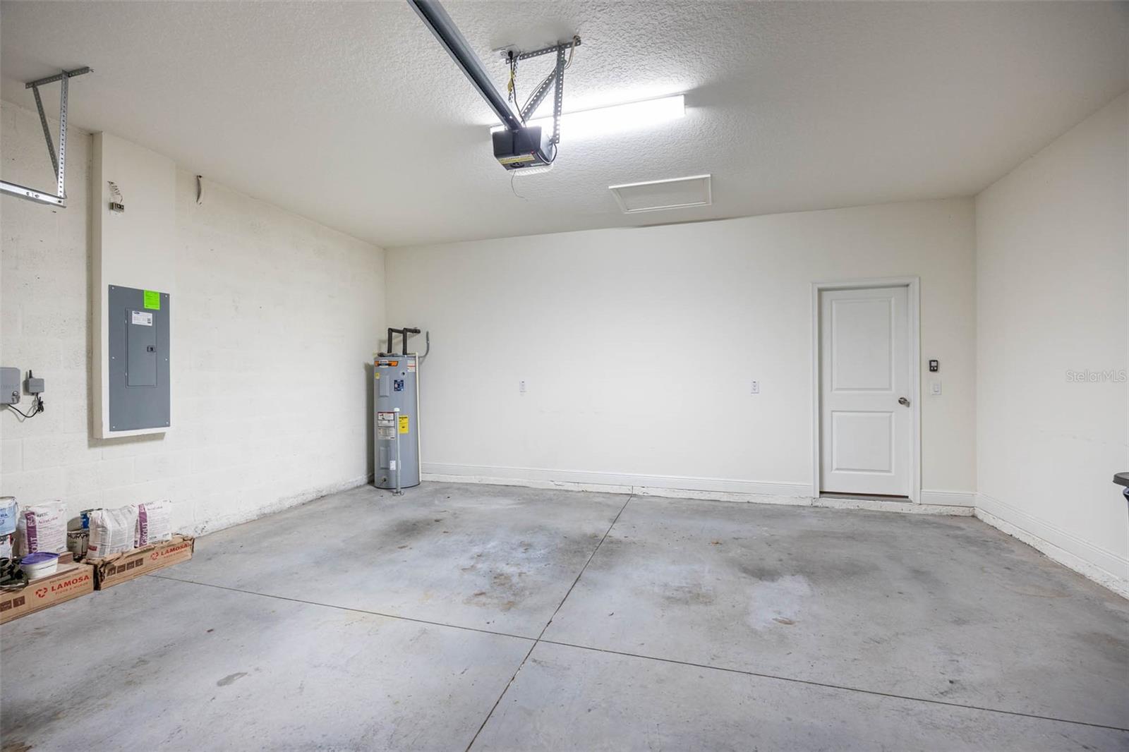 Listing photo id 30 for 2485 Morninglight Drive