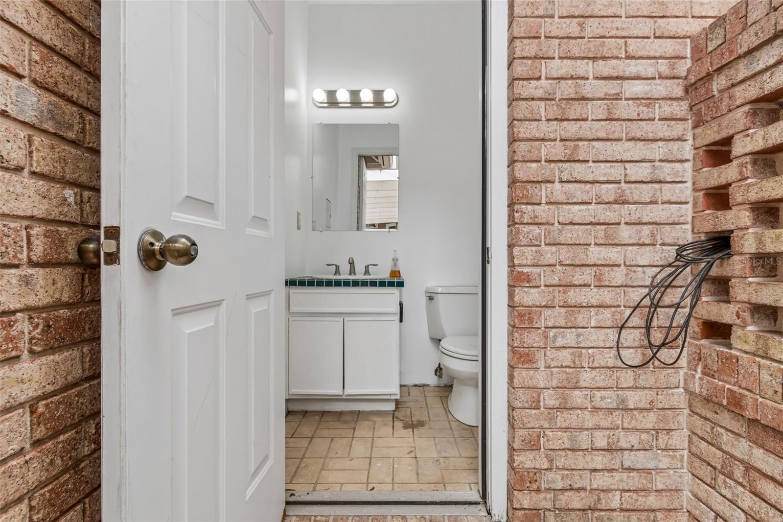 Image 21 of 100 For 3040 Turtle Brooke