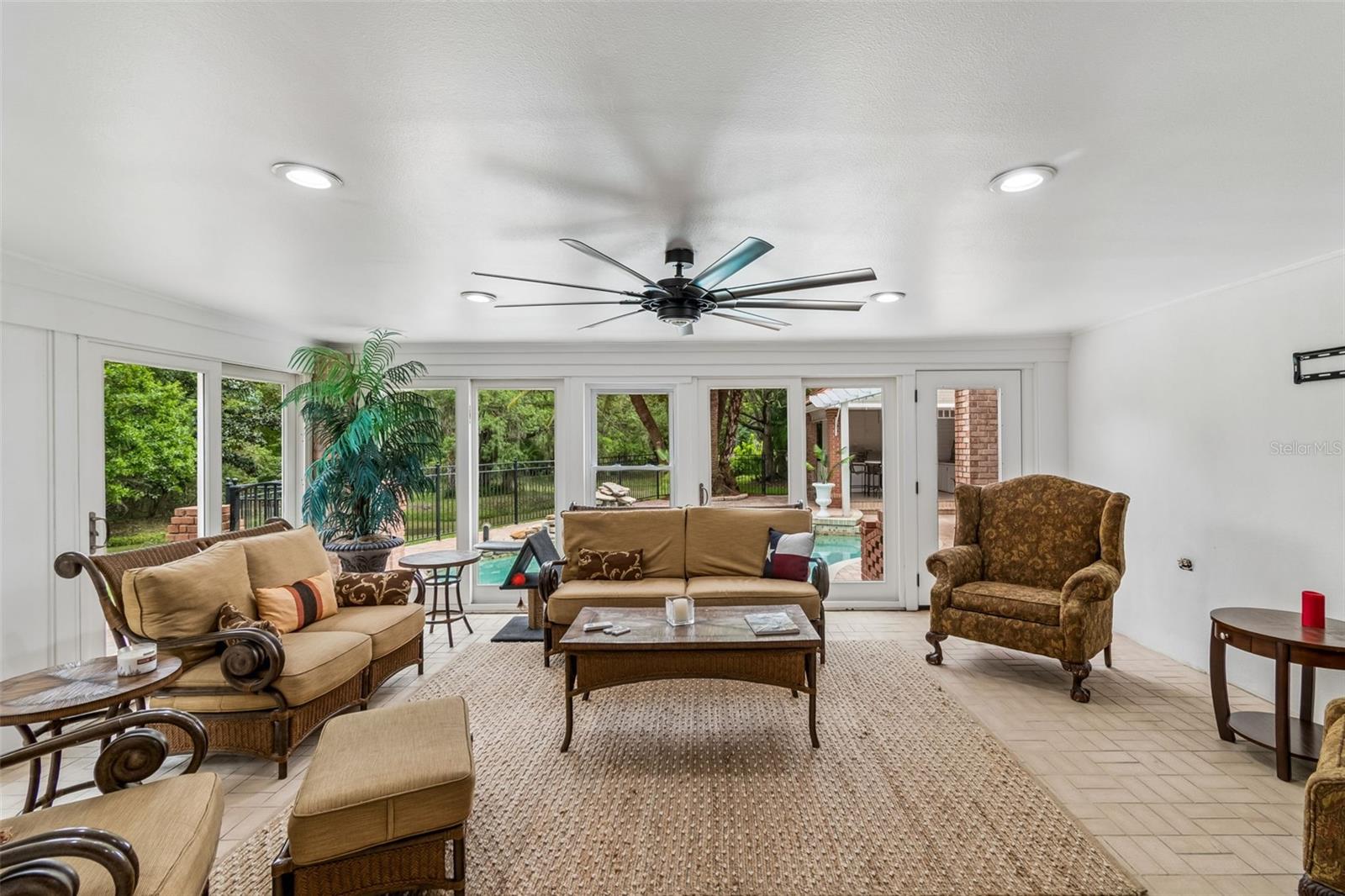 Image 32 of 100 For 3040 Turtle Brooke