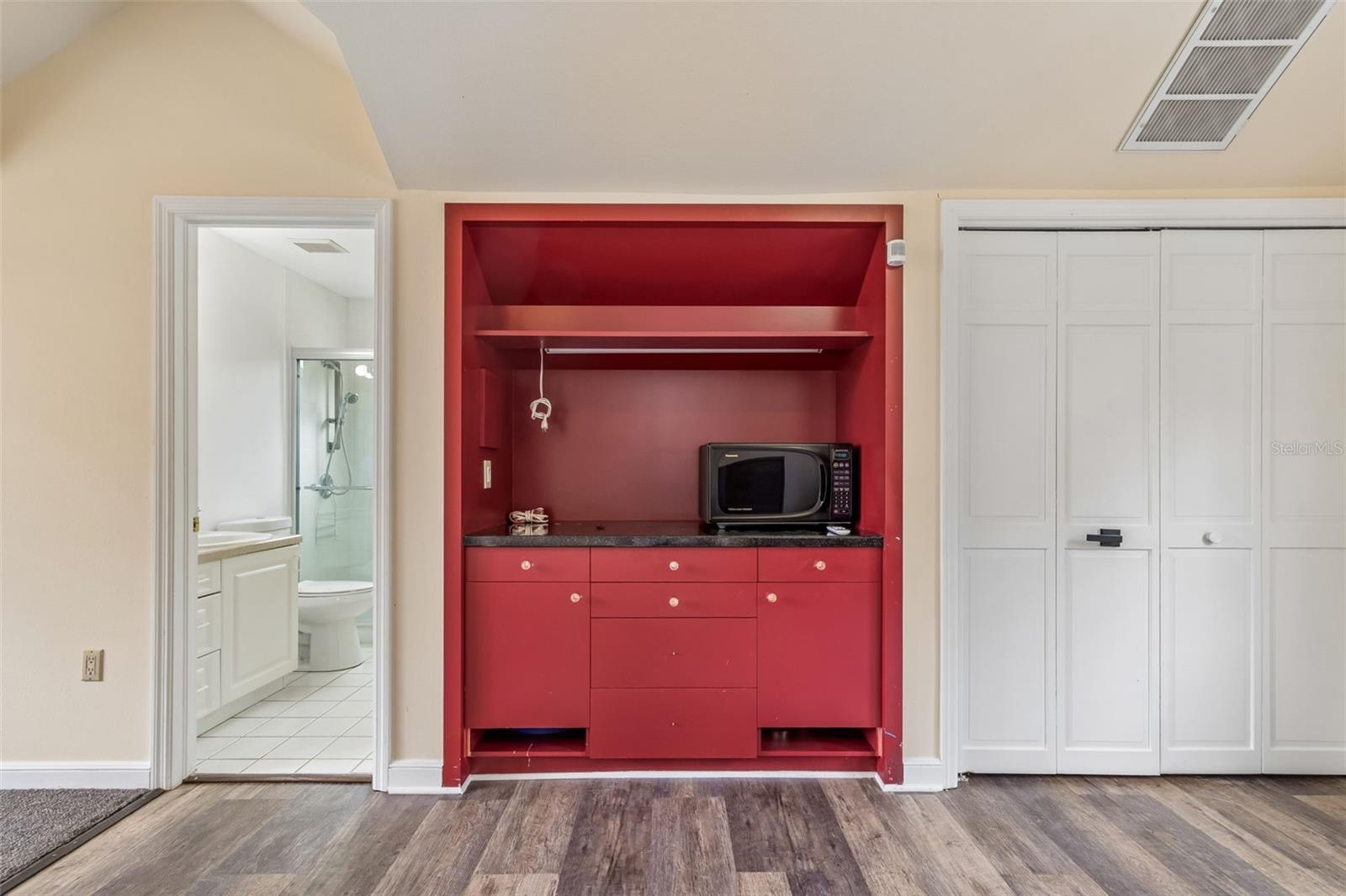 Image 39 of 100 For 3040 Turtle Brooke