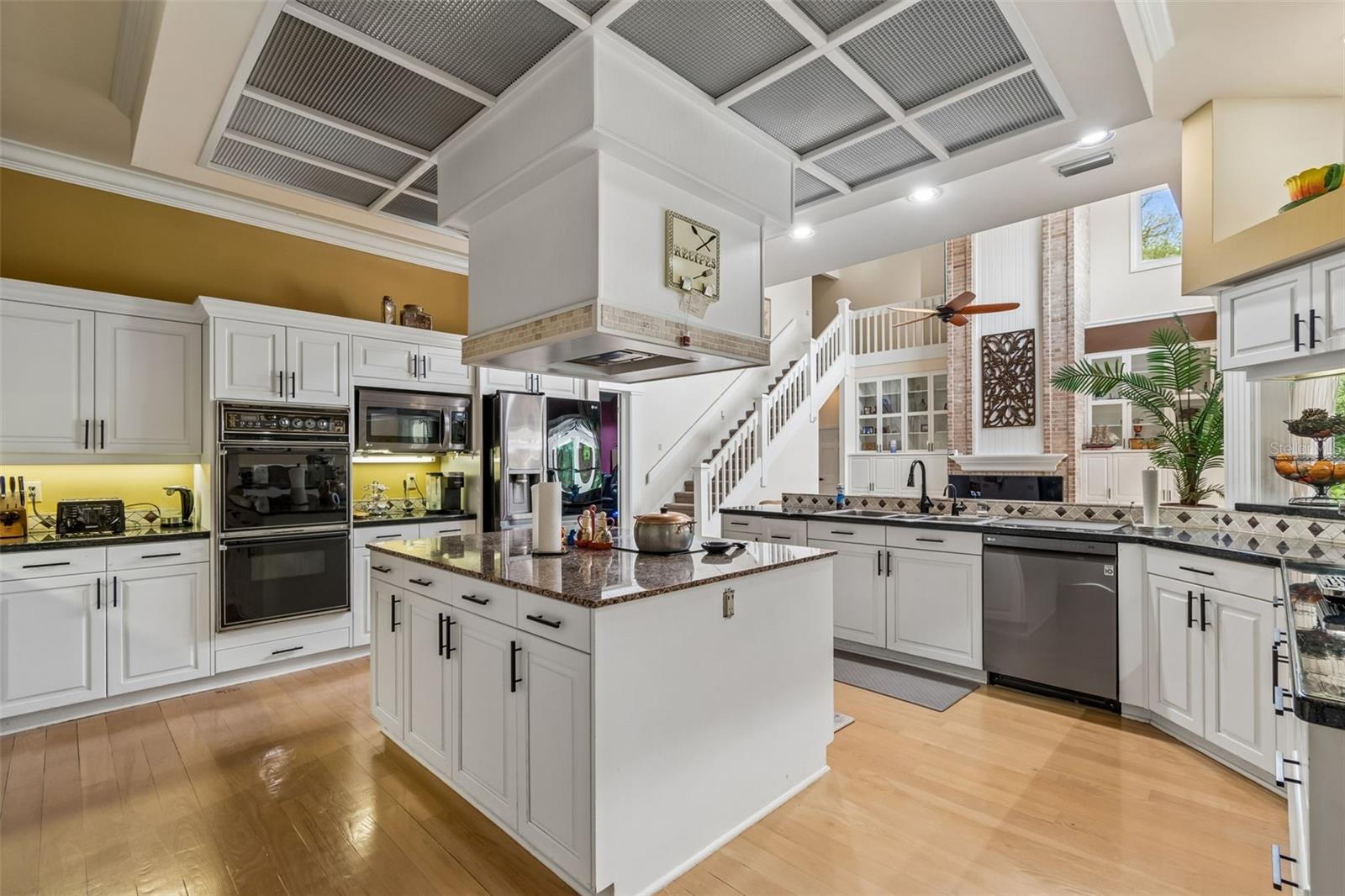 Image 7 of 100 For 3040 Turtle Brooke