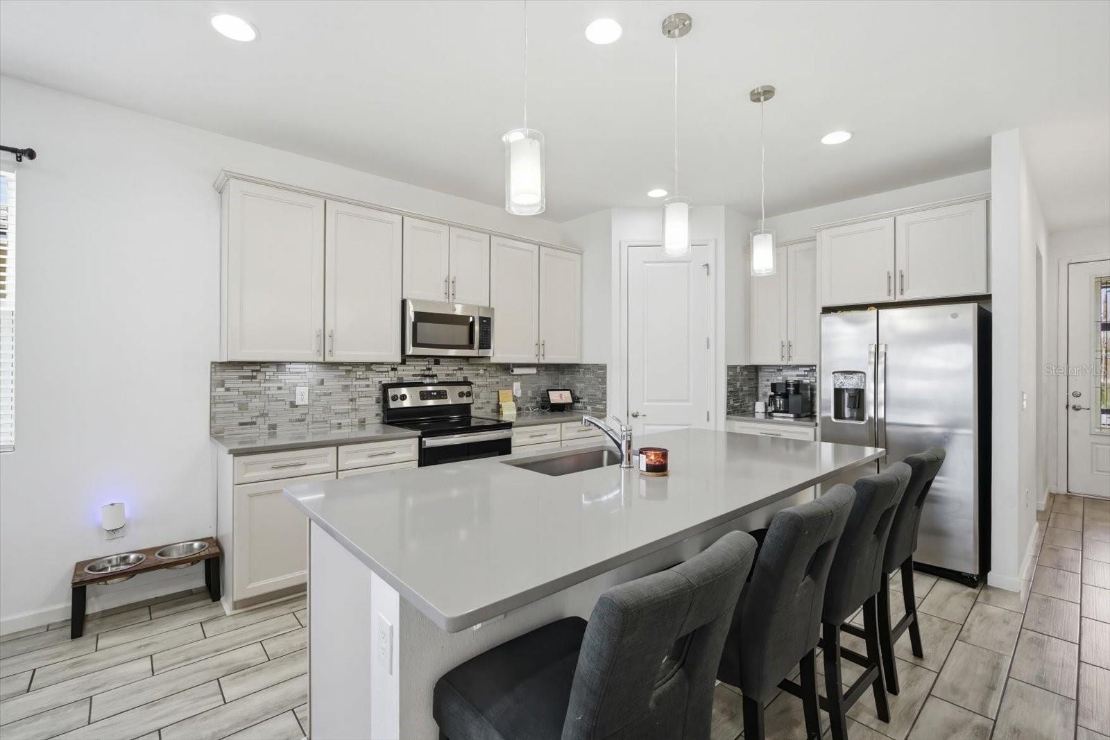 Image 10 of 29 For 120 Summershore Drive