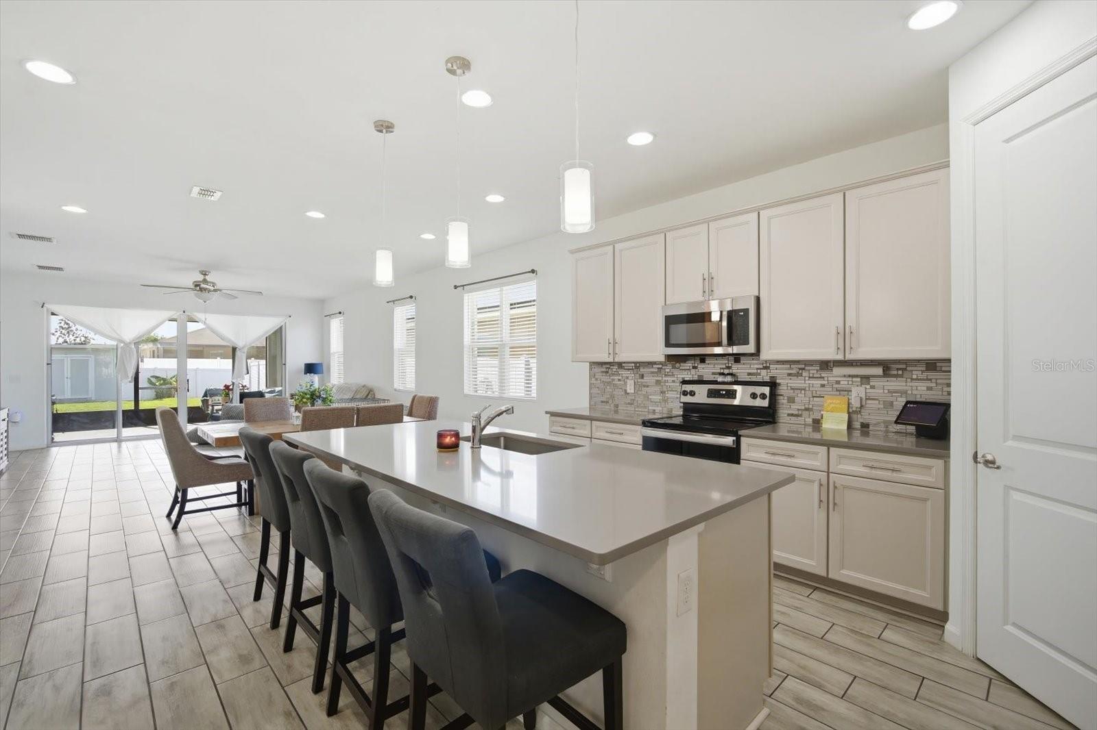 Image 11 of 29 For 120 Summershore Drive