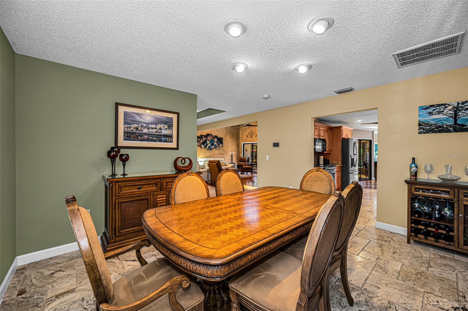 Listing photo id 12 for 3216 Harvest Moon Drive