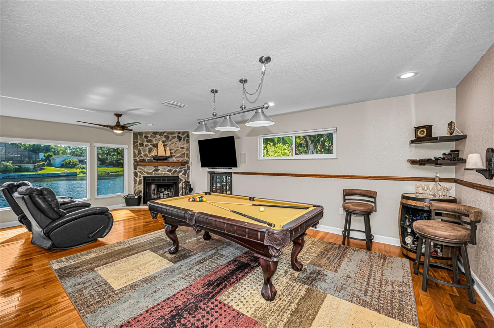 Listing photo id 19 for 3216 Harvest Moon Drive