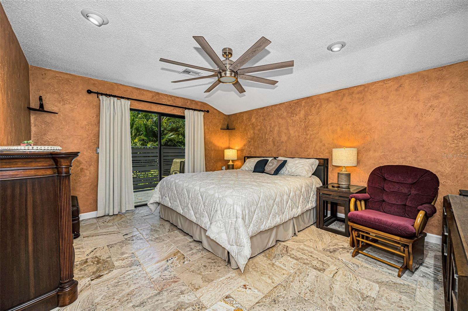 Listing photo id 30 for 3216 Harvest Moon Drive