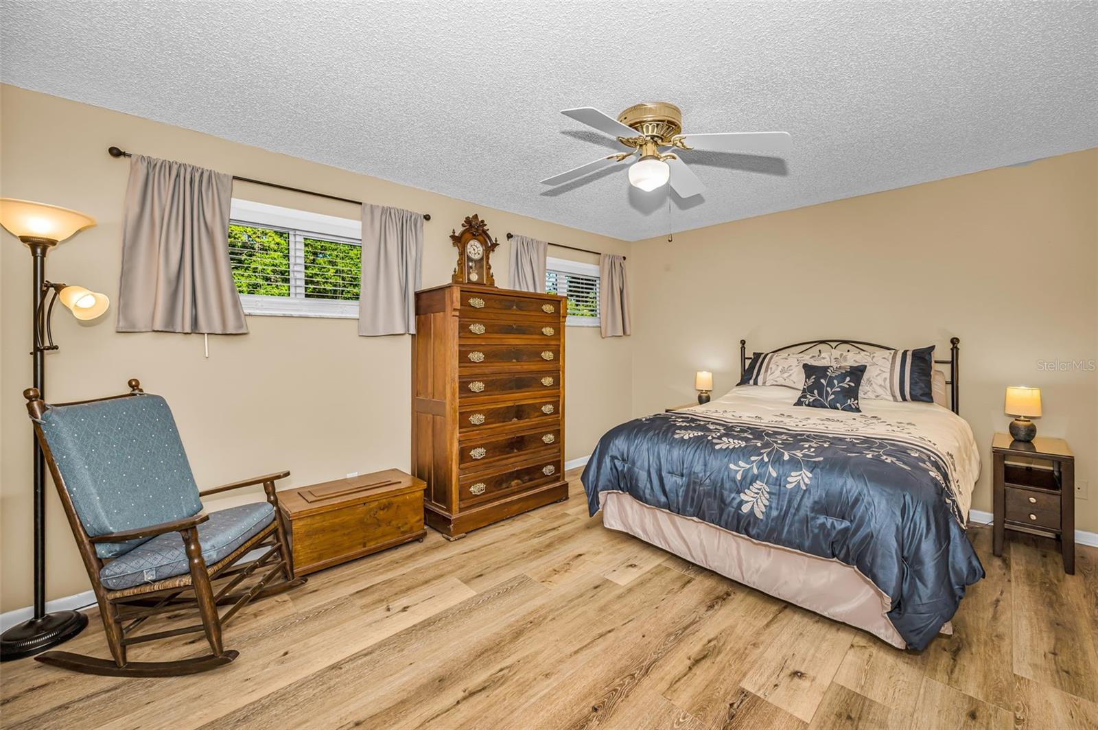 Listing photo id 38 for 3216 Harvest Moon Drive