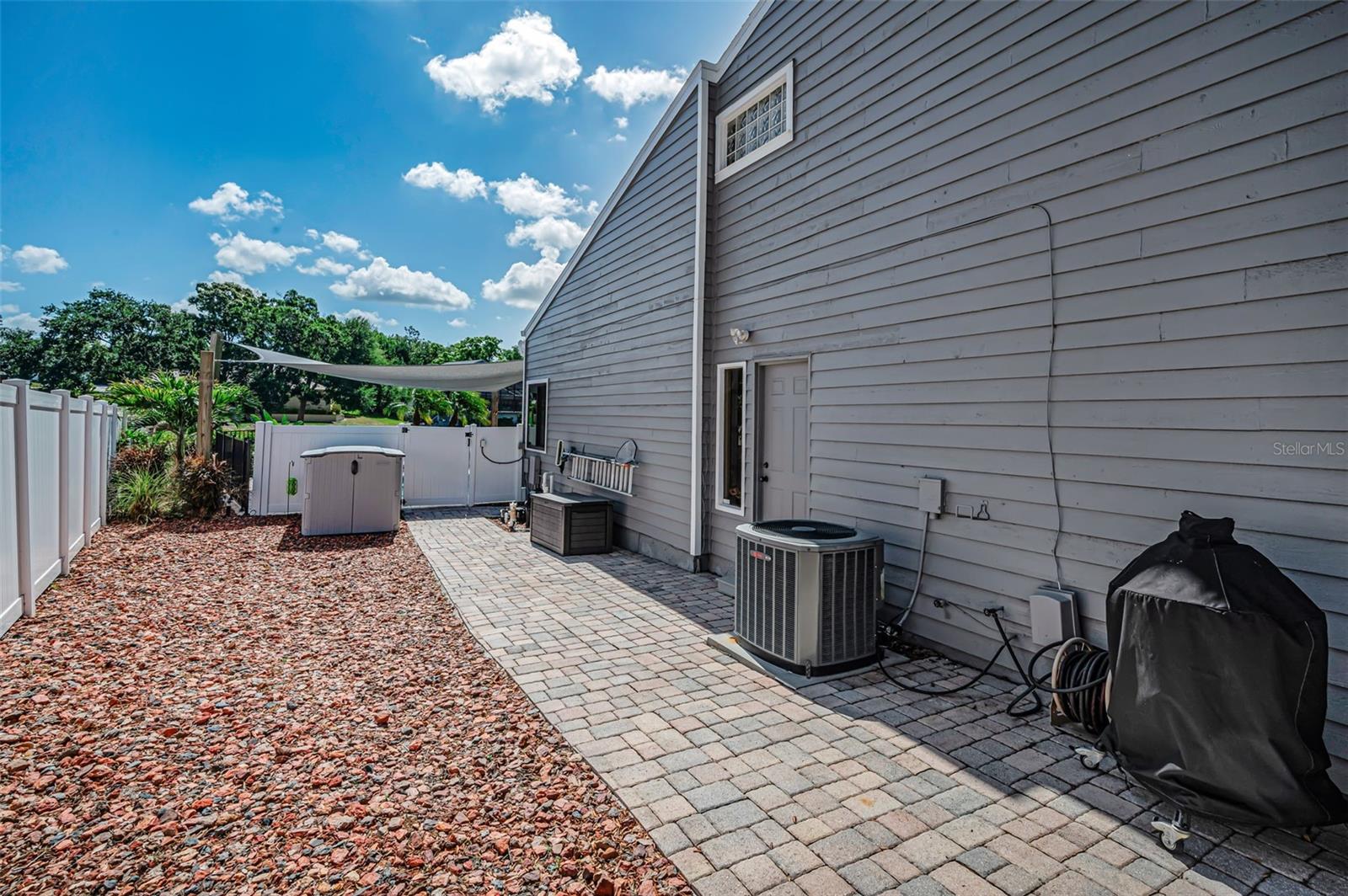 Listing photo id 76 for 3216 Harvest Moon Drive