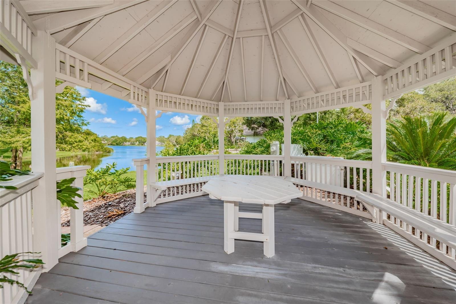 Listing photo id 81 for 3216 Harvest Moon Drive