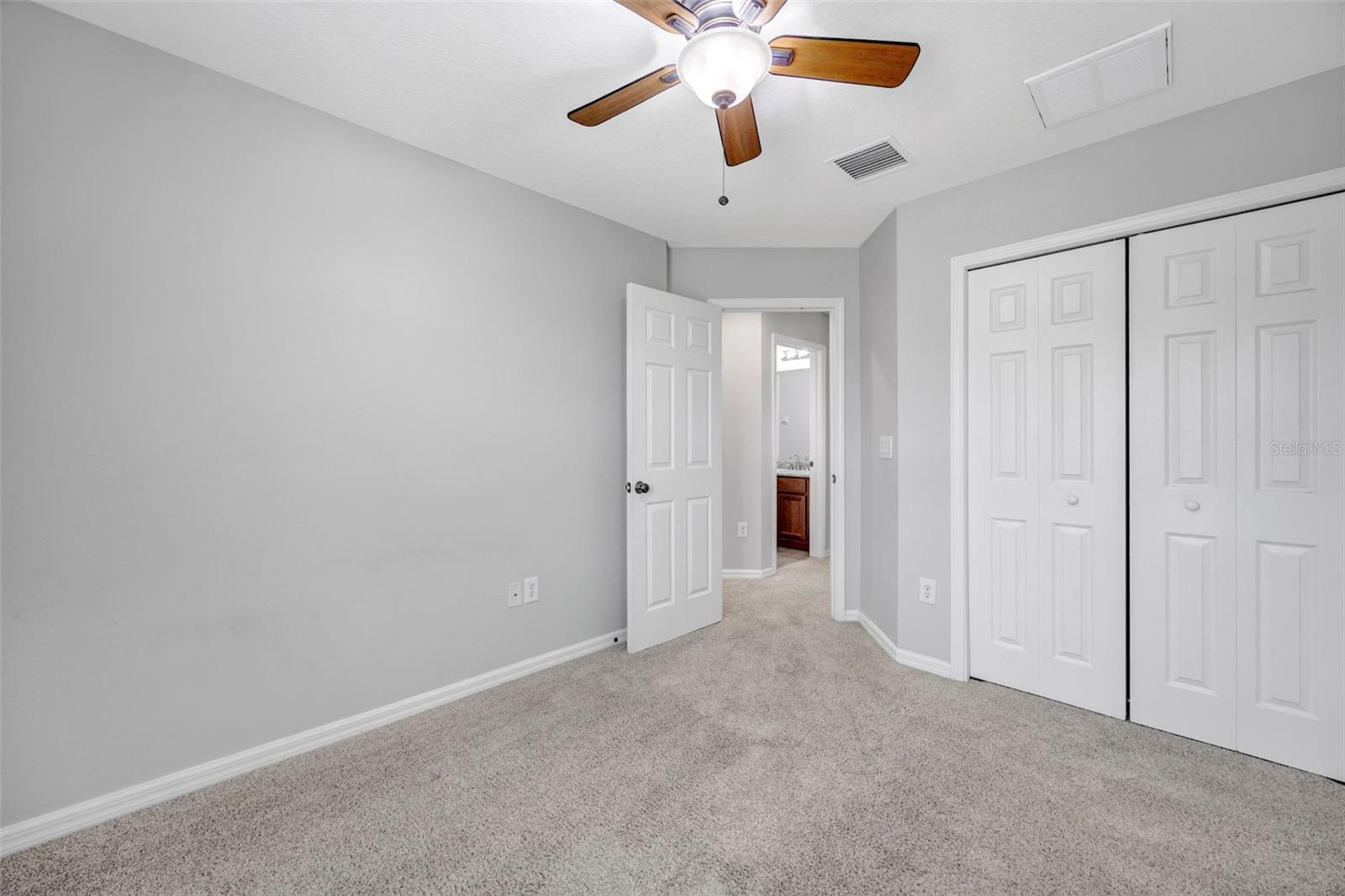 Image 31 of 61 For 6705 Holly Heath Drive