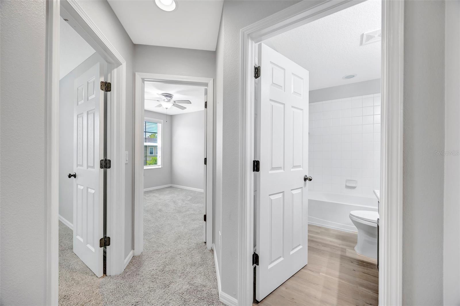 Image 33 of 61 For 6705 Holly Heath Drive