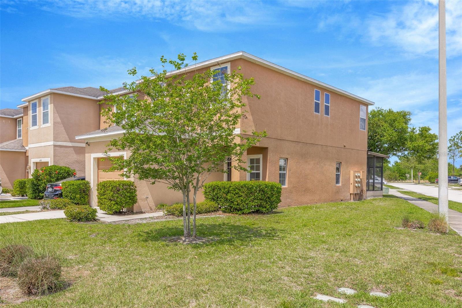 Image 4 of 61 For 6705 Holly Heath Drive