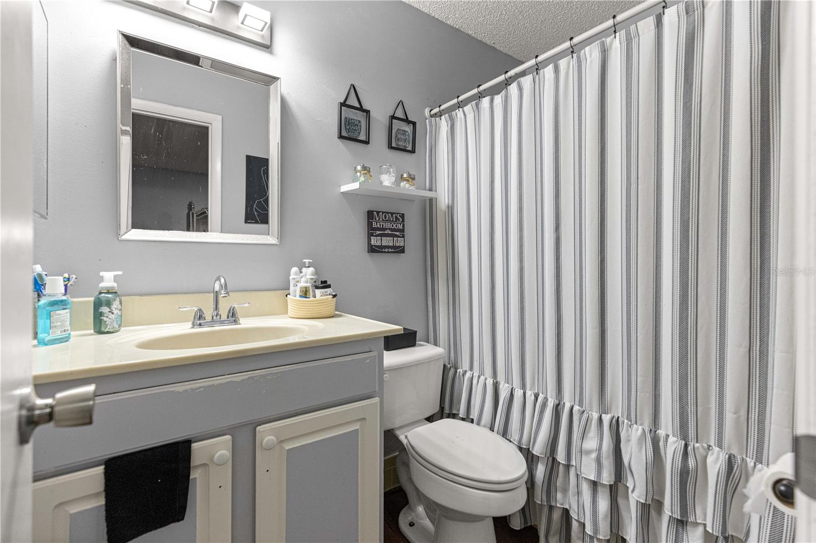 Image 10 of 30 For 508 Emerald Road