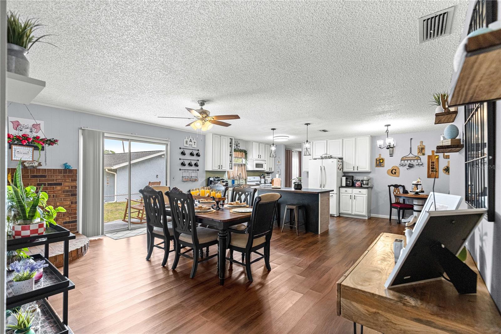 Image 11 of 30 For 508 Emerald Road