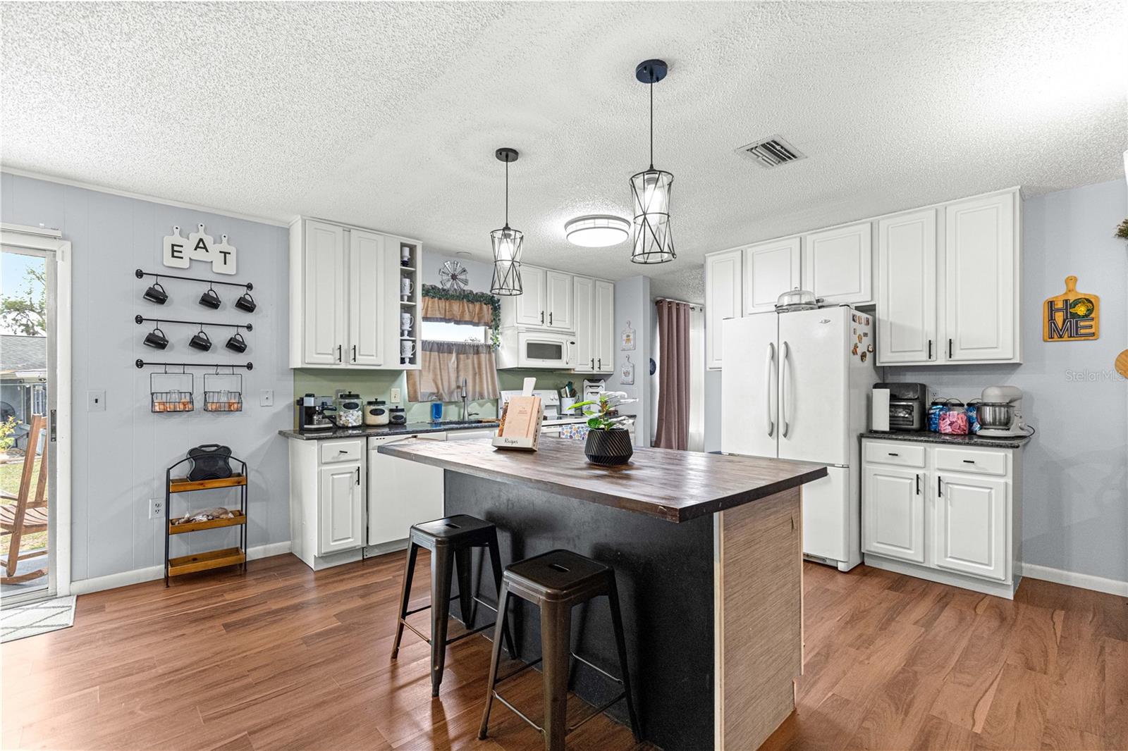 Image 13 of 30 For 508 Emerald Road