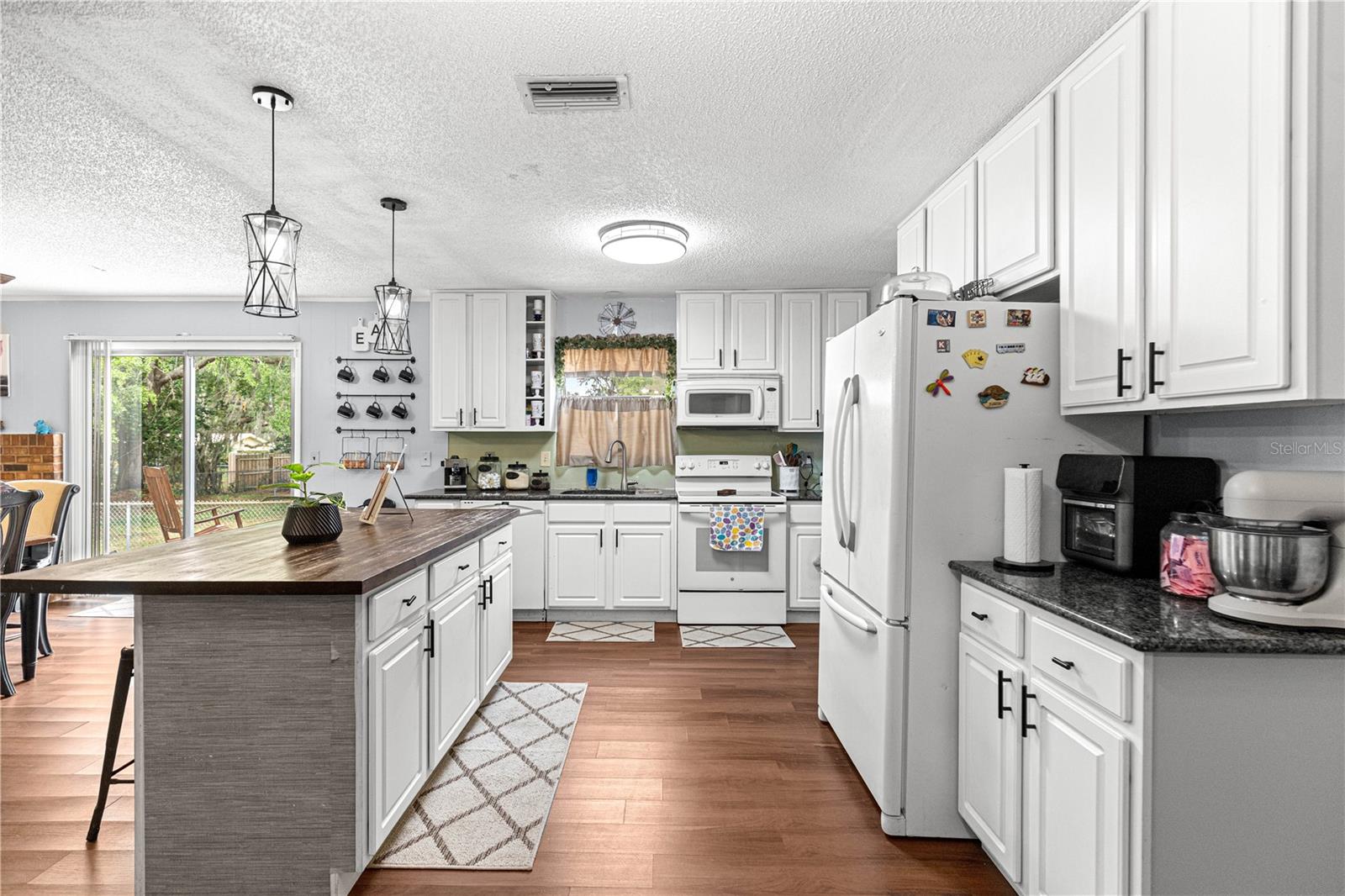 Image 14 of 30 For 508 Emerald Road