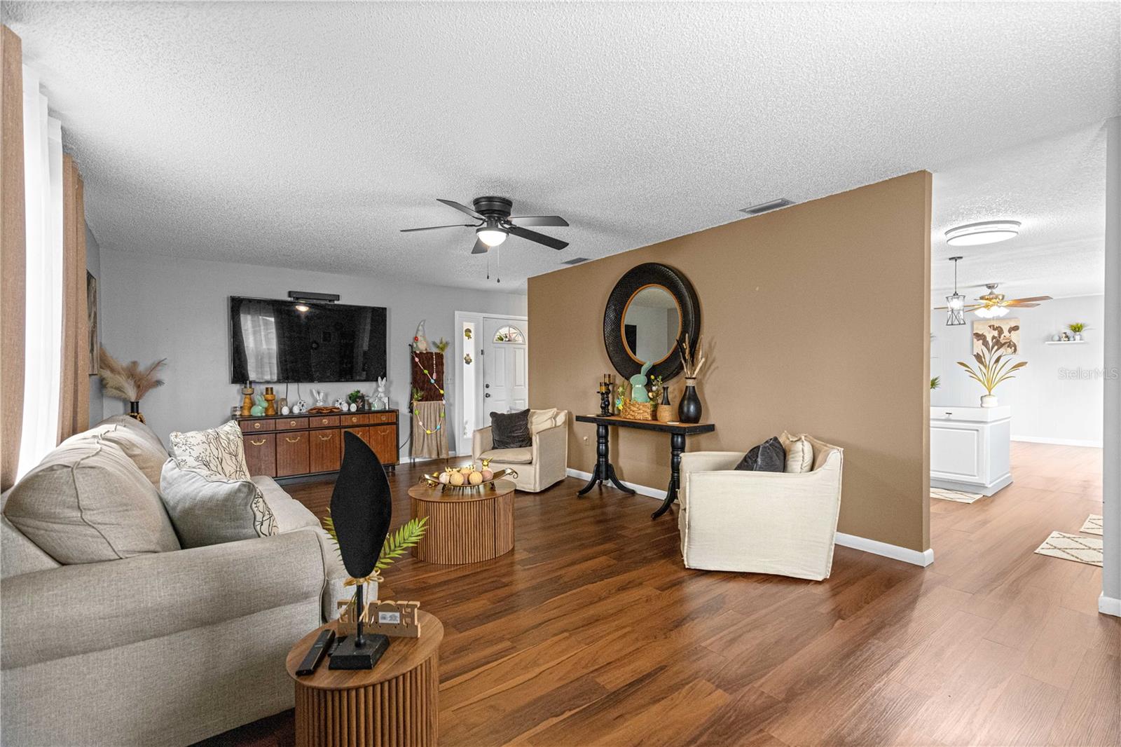 Image 21 of 30 For 508 Emerald Road