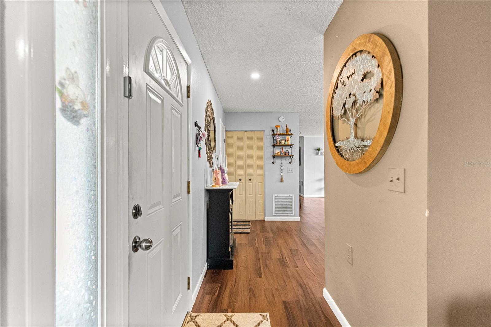 Image 5 of 30 For 508 Emerald Road