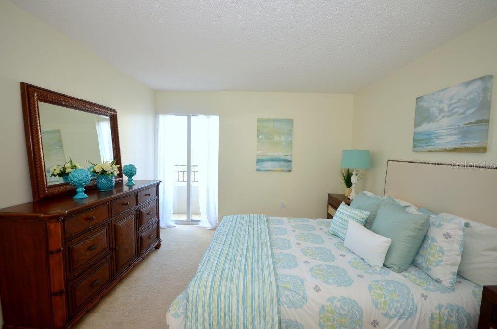 Image 12 of 39 For 800 Gulfview Boulevard 303