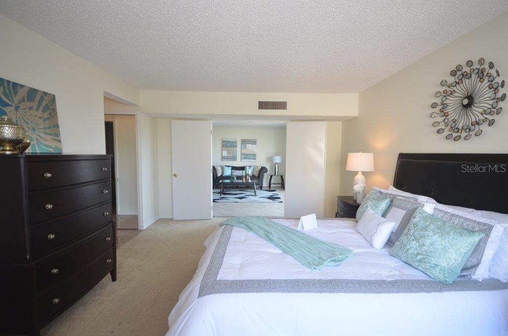 Image 21 of 39 For 800 Gulfview Boulevard 303