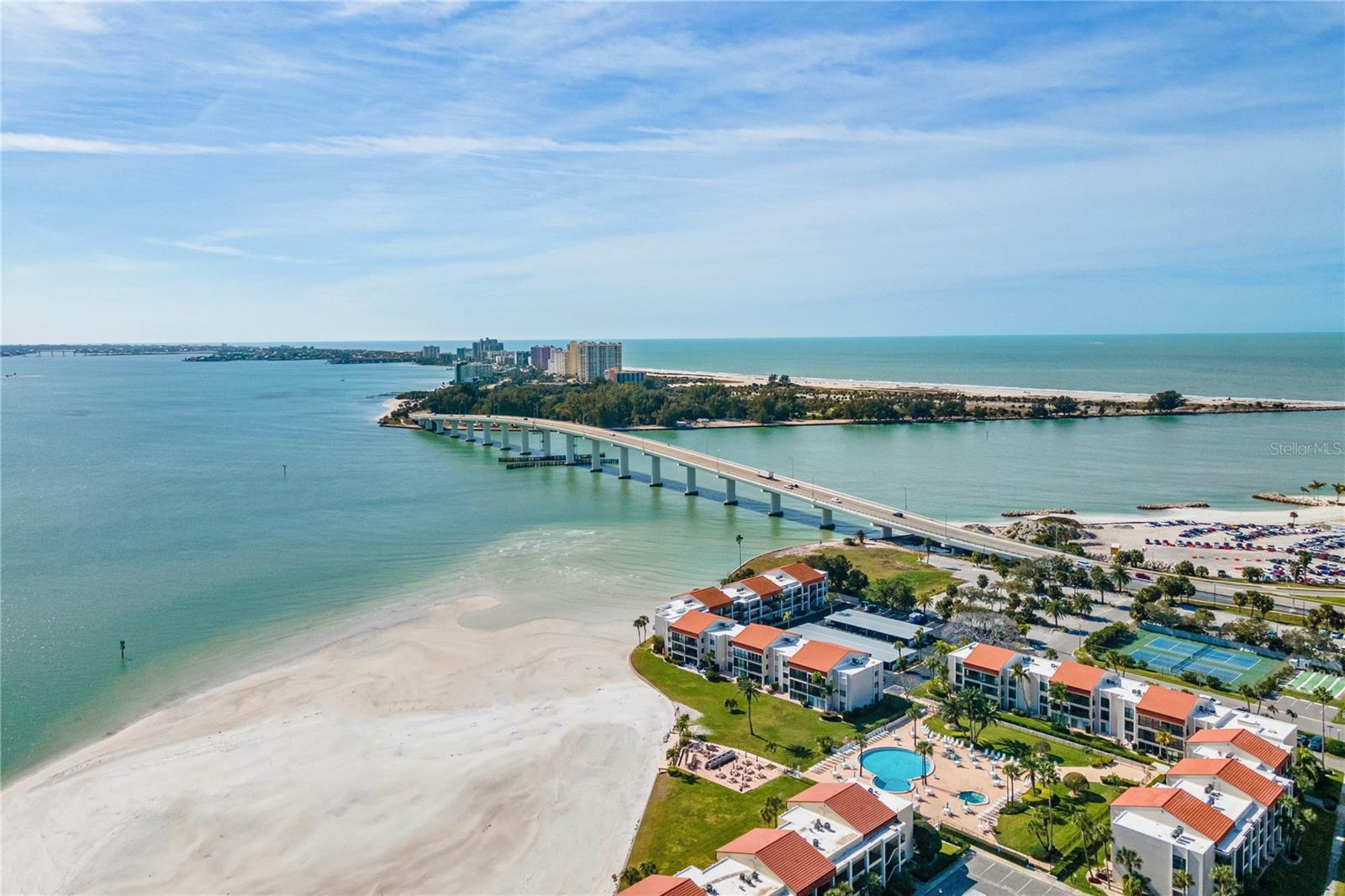 Image 27 of 39 For 800 Gulfview Boulevard 303