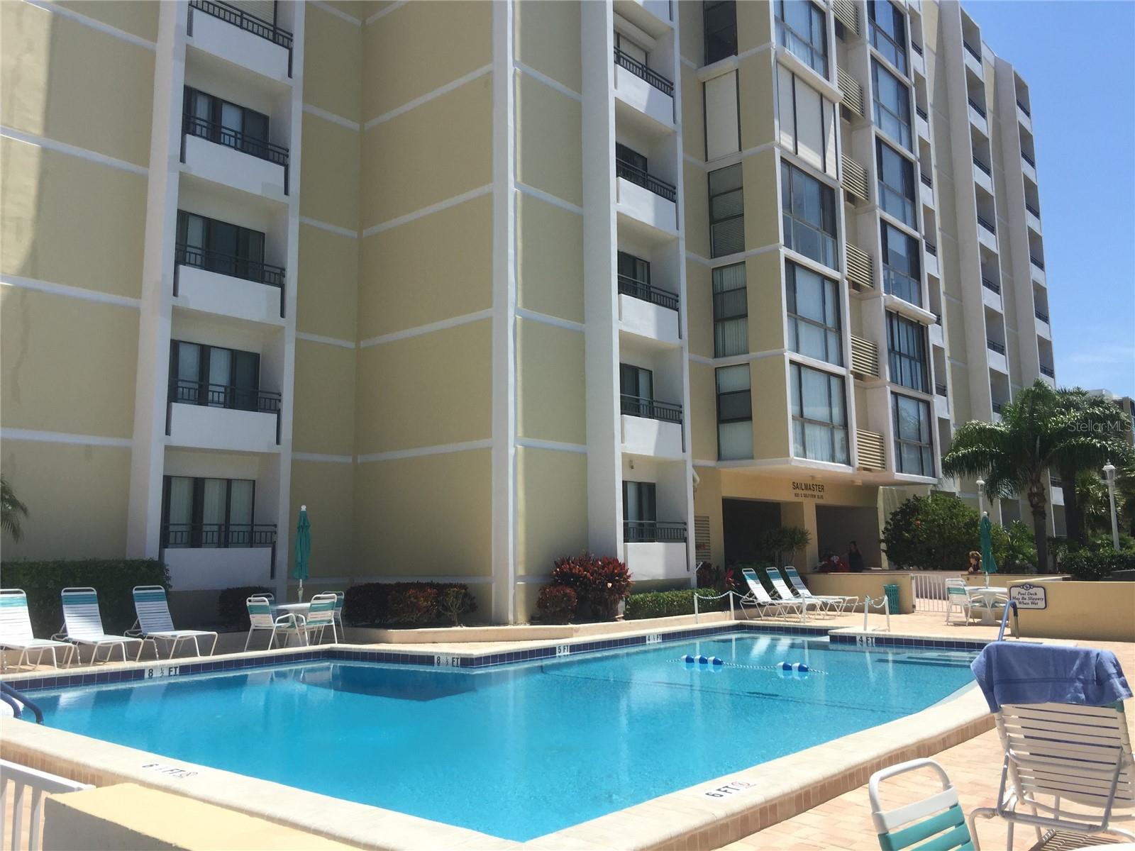 Image 29 of 39 For 800 Gulfview Boulevard 303