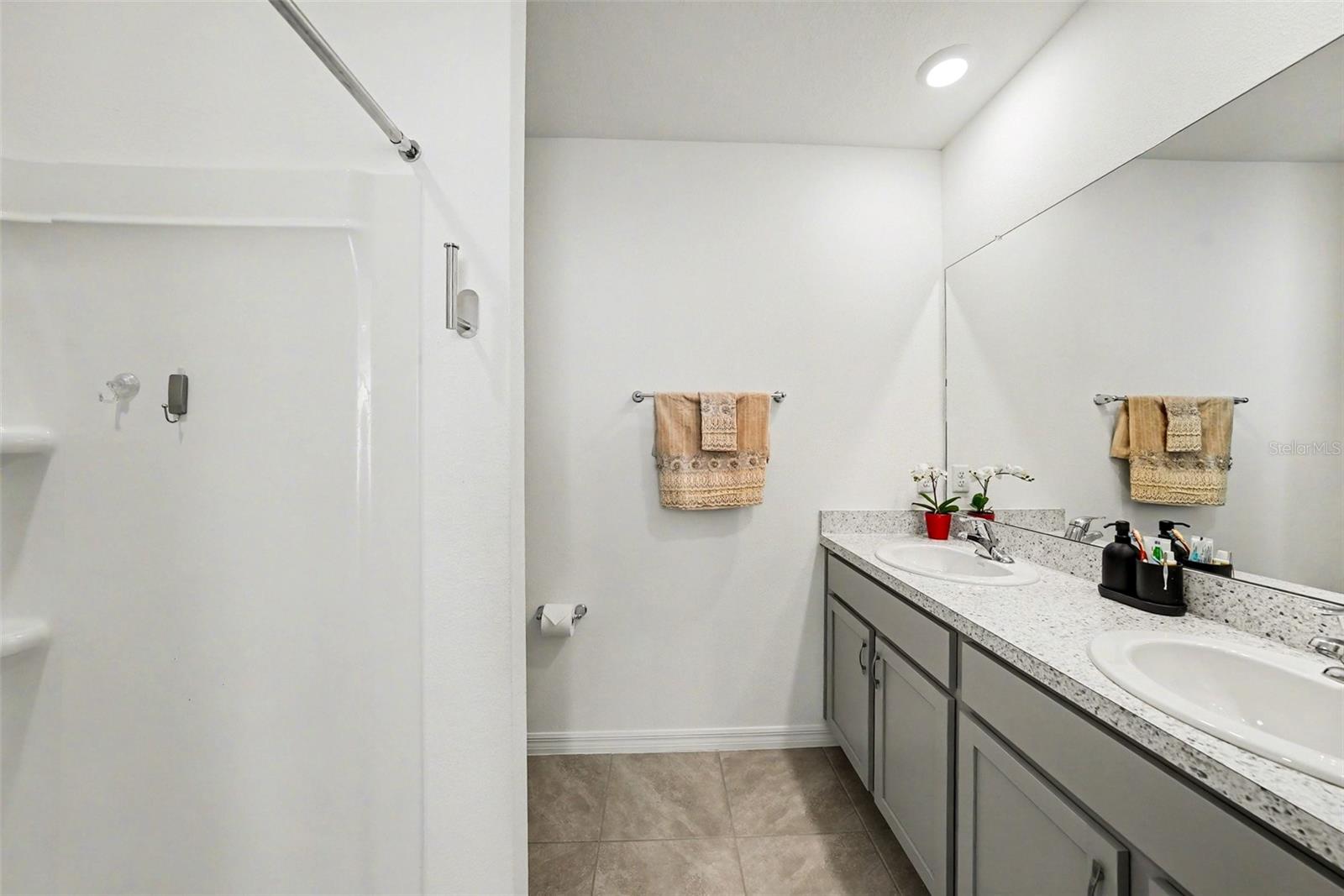 Image 14 of 23 For 6298 Wandering Willow Drive