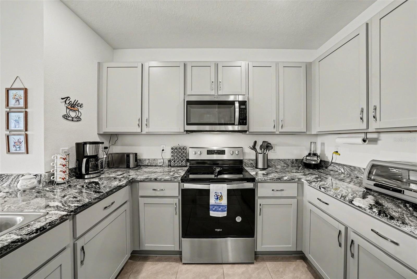 Image 6 of 23 For 6298 Wandering Willow Drive