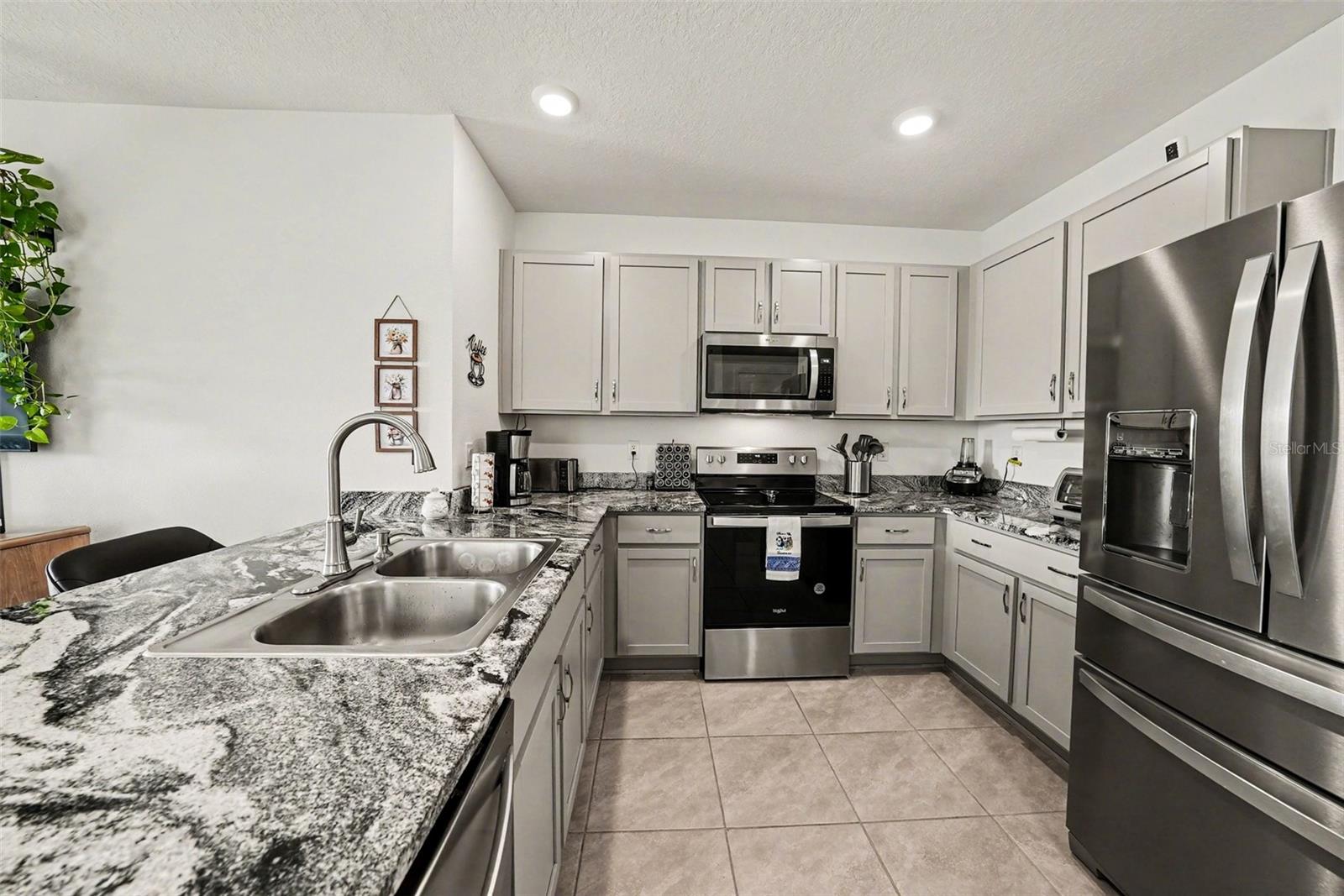 Image 7 of 23 For 6298 Wandering Willow Drive