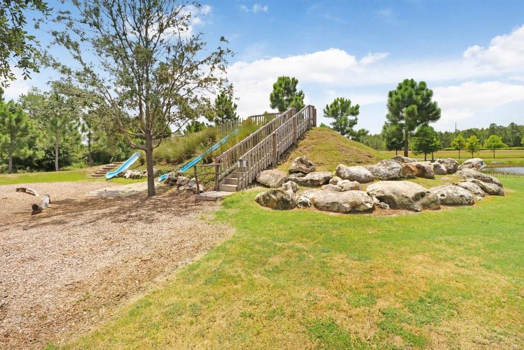 Listing photo id 60 for 16247 November Rain Court