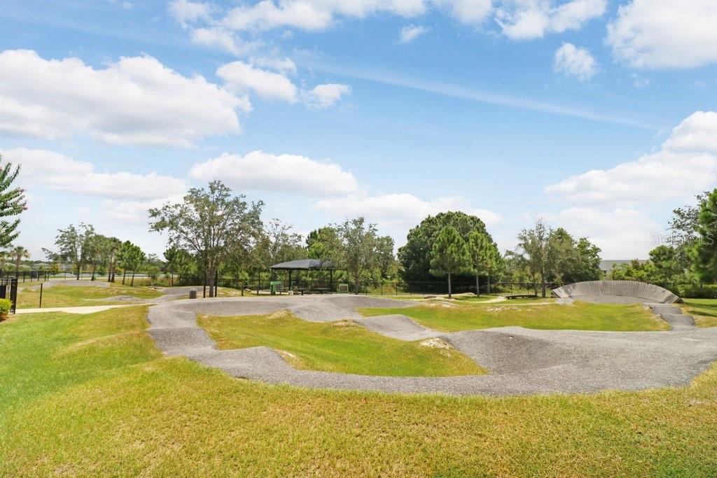 Listing photo id 64 for 16247 November Rain Court