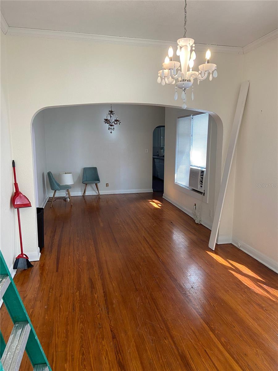 Image 3 of 15 For 108 Willow Avenue