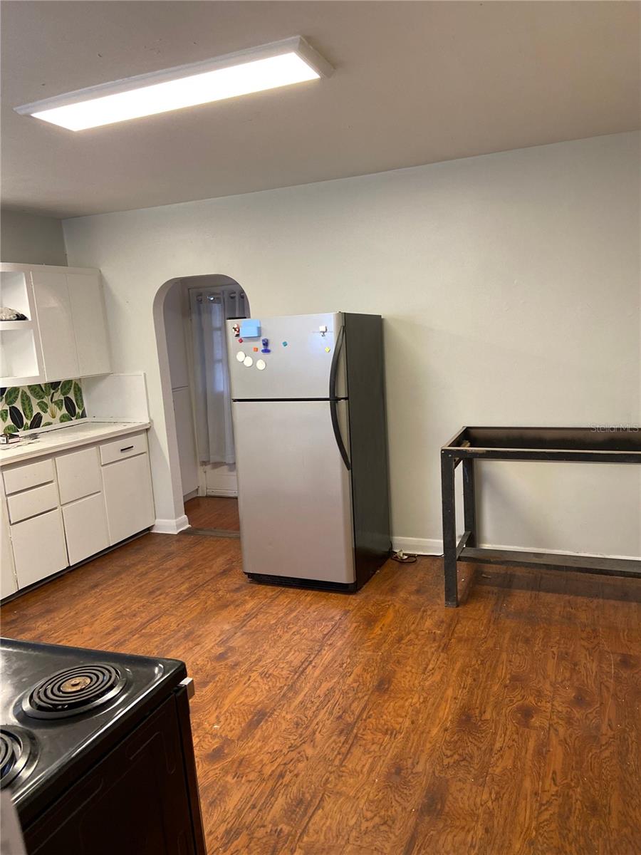 Image 5 of 15 For 108 Willow Avenue