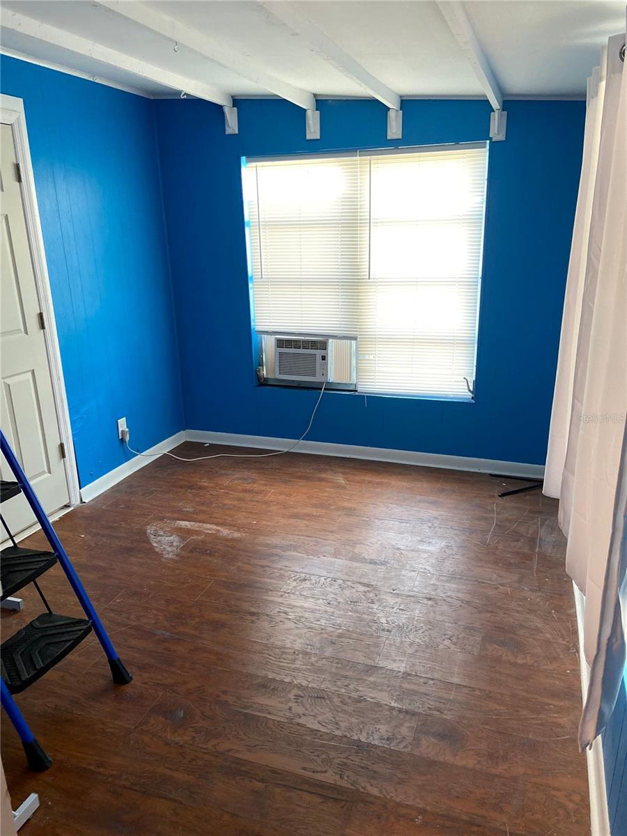 Image 7 of 15 For 108 Willow Avenue