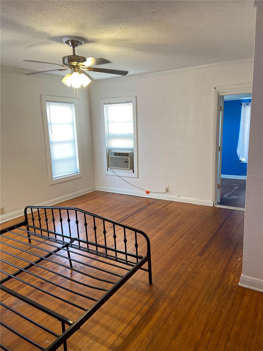 Image 9 of 15 For 108 Willow Avenue