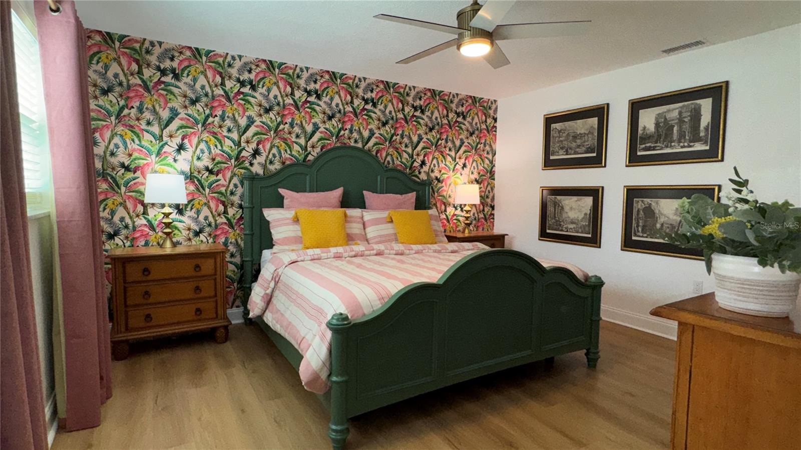 Image 12 of 55 For 4626 Bayshore Boulevard Ne