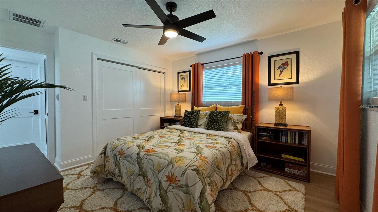 Image 34 of 55 For 4626 Bayshore Boulevard Ne