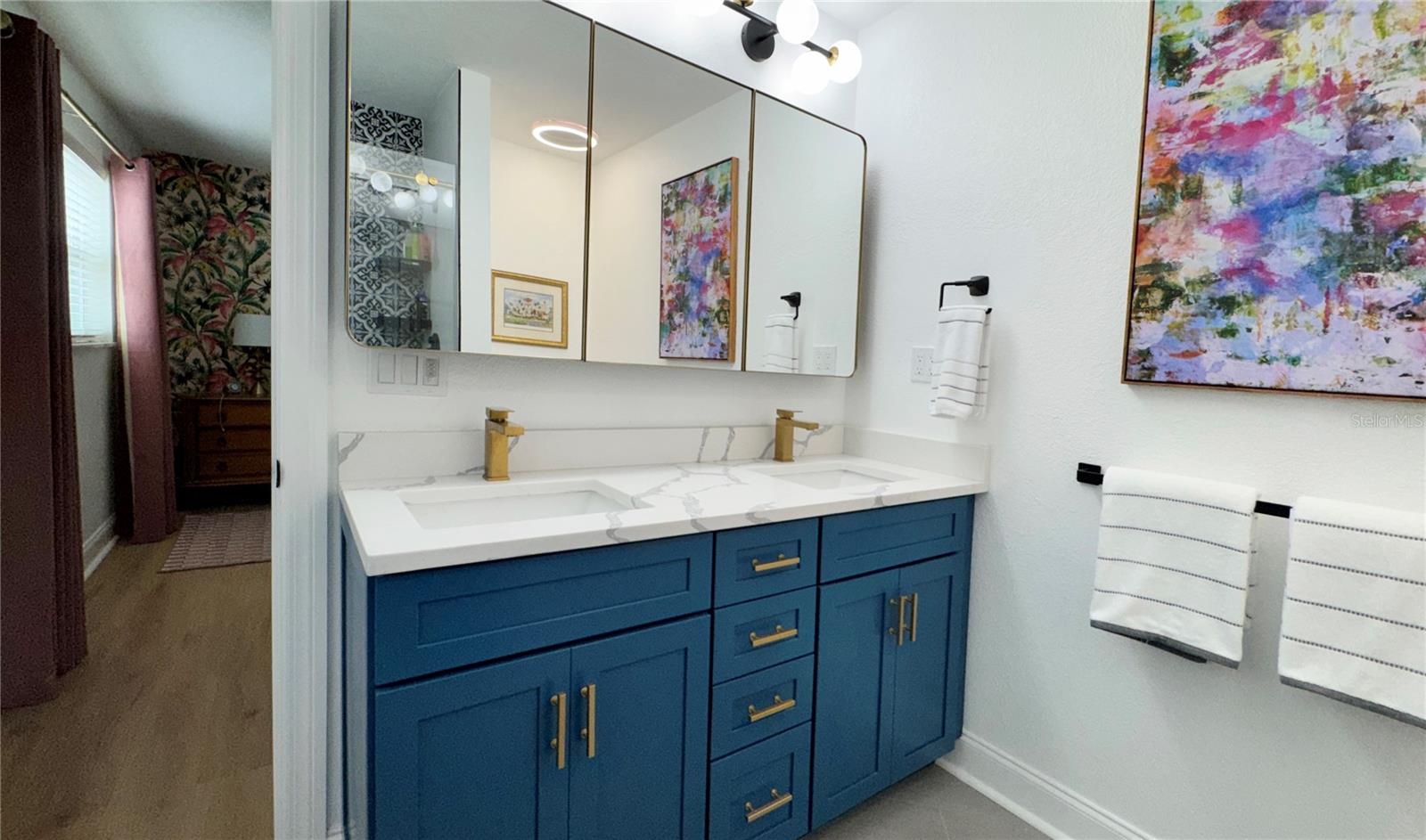 Image 37 of 55 For 4626 Bayshore Boulevard Ne