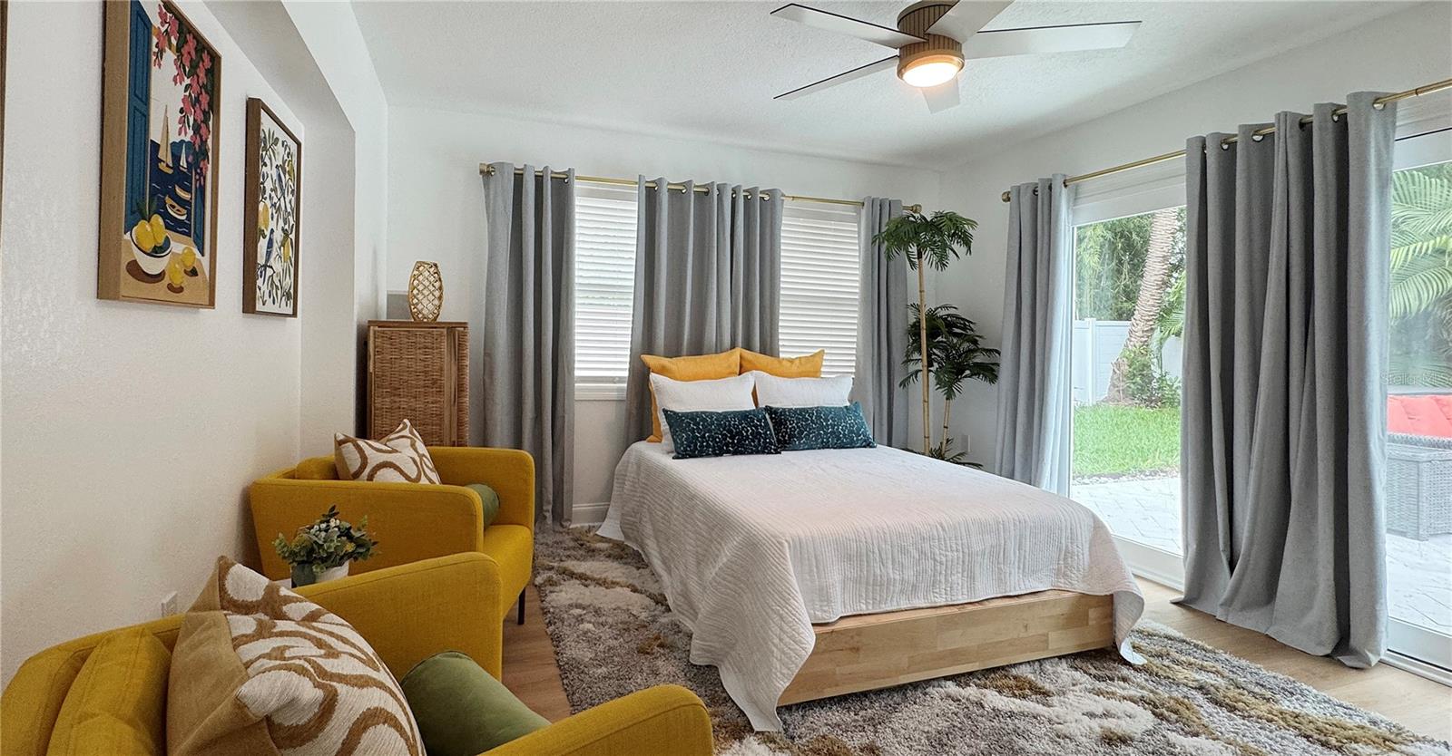 Image 39 of 55 For 4626 Bayshore Boulevard Ne