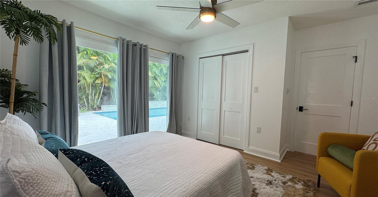 Image 40 of 55 For 4626 Bayshore Boulevard Ne