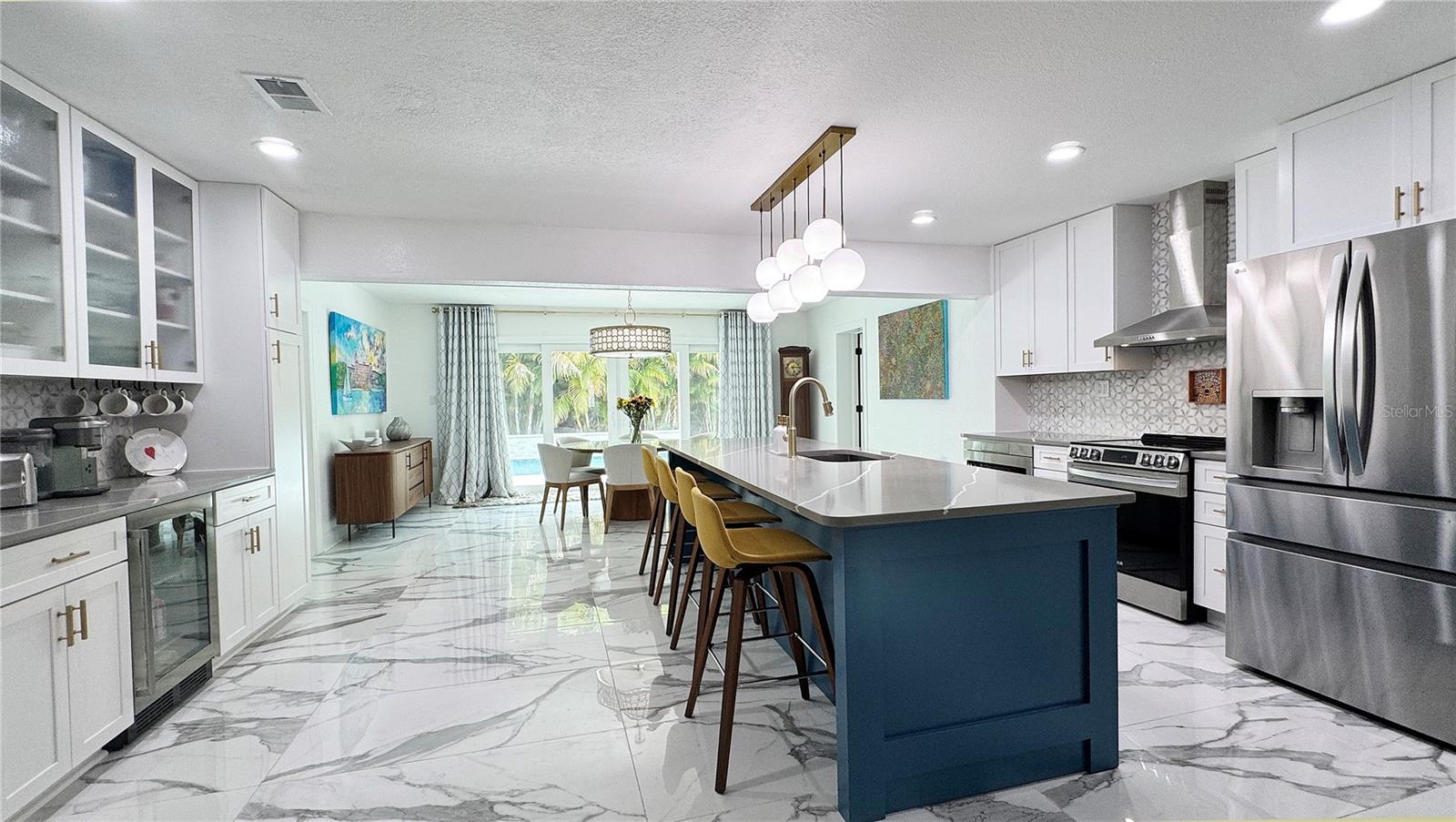 Image 6 of 55 For 4626 Bayshore Boulevard Ne