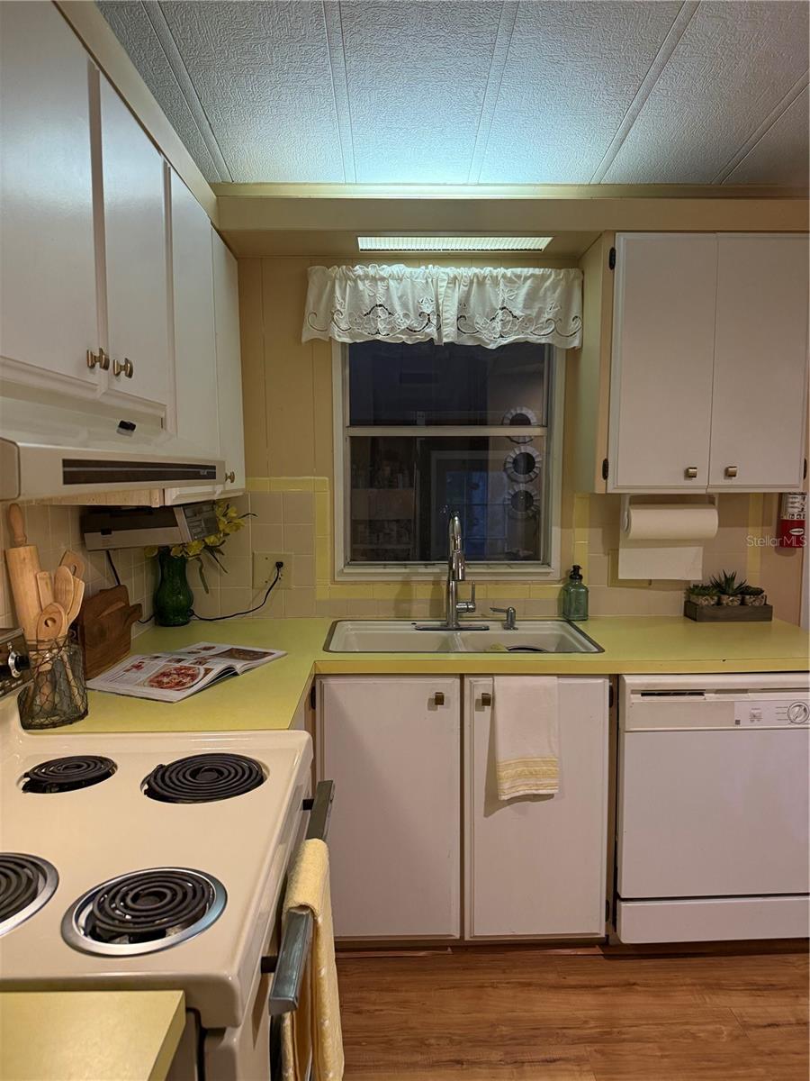 Image 6 of 28 For 57 Bobwhite Road